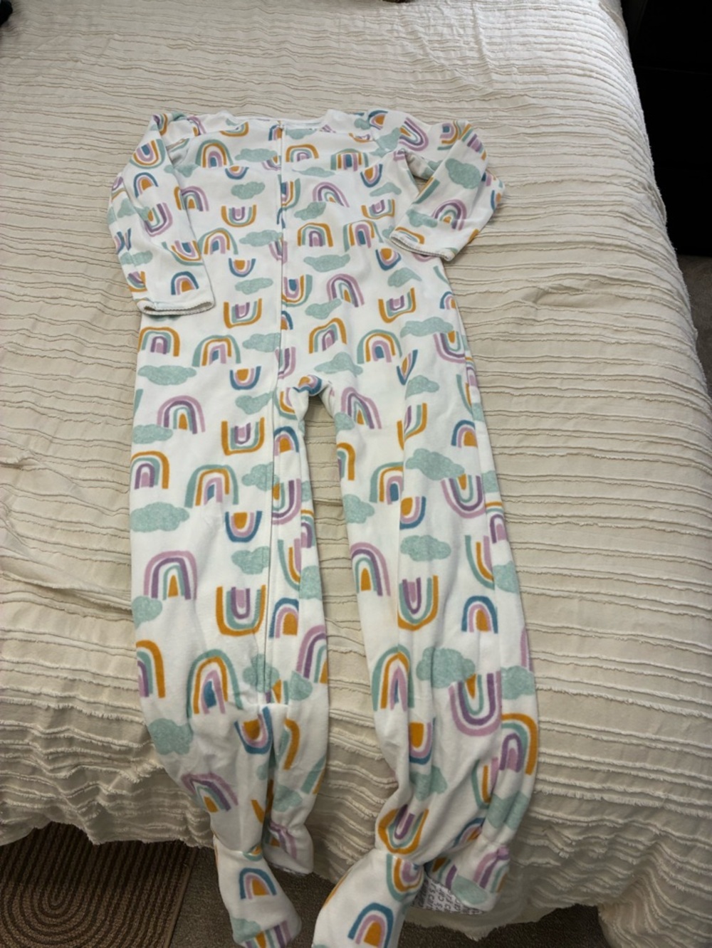 Kids Rainbow Print Footed One-Piece Pajamas. Girls Size 8. BNWOT onesie